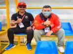 coach-ibnu-grahan-dan-manajer-tim-muba-babel-united.jpg