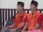 feri-ladino-29-dan-heri-chandra-30-terdakwa-pencuri_20170713_165358.jpg