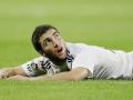 gonzalo-higuain-jatuh.jpg