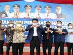 gubernur-sumsel-h-herman-deru-berfoto-bersama-ketua-pwi-pusat-provinsi.jpg