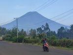 gunung-dempo-ditutup.jpg
