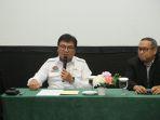 h-nasrun-umar-membuka-dengan-resmi.jpg