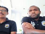 head-coach-muba-babel-united-ibnu-grahan-bersama-engelberd-sani.jpg