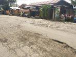 jalan-rusak-dan-berlubang-ditambah-debu-1.jpg