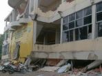 kampus-iai-al-aziziyah-yang-roboh-gempa-aceh_20161207_111714.jpg