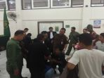 keluarga-terdakwa-teriak-histeris_20180828_203231.jpg
