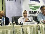kepala-badan-meteorologi-klimatologi-dan-geofisika-bmkg-dwikorita-karnawati-saat-konferensi-pers.jpg