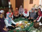 kepala-madrasah-aliyah-negeri-1-palembang-mansapa-ruslama-dewi-spd-mm_20170712_135157.jpg
