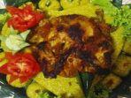 ketan-kuning-panggang-ayam.jpg