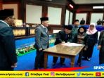 ketua-dprd-oki-hm-yusuf-mekki-ssos_20180905_121928.jpg