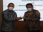 ketua-kpk-firli-bahuri-bersama-gubernur-sumsel-herman-deru.jpg
