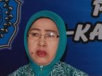 ketua-tp-pkk-kabupaten-ogan-komering-ulu-ny-hj-badir-dewi_20170209_163414.jpg