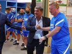 koeman-dipecat.jpg