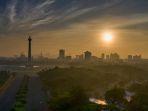 komplek-monumen-nasional-monas-di-jakarta-indonesia.jpg