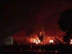 kondisi-mapolsek-candipuro-lampung-selatan-yang-dibakar-massa.jpg