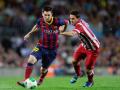 lionel-messi-menggiring-bola.jpg
