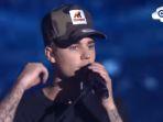 lirik-dan-terjemahan-lagu-Love-Yourself-Justin-Bieber.jpg