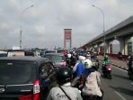 macet-di-ampera-1_20180128_094607.jpg