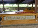 makam-raja-segentar-alam.jpg