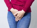 menahan-pipis-menahan-kencing-menahan-buang-air-kecil-vagina-miss-v_20161123_112735.jpg