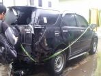 mobil-dibakar-otd_20170109_193348.jpg