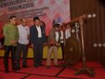 muaraenim-siap-selenggarakan-porprov-xi-dalam-rakor-koni-sumsel_20160827_095750.jpg<pf>muaraenim-siap-selenggarakan-porprov-xi-dalam-rakor-koni-sumsel_20160827_095903.jpg