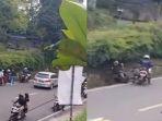 patwal-tendang-motor.jpg