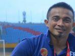 pelatih-kiper-sriwijaya-fc-fery-rotinsulu-54354.jpg
