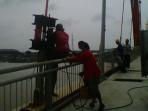 pemasangan-alat-ujicoba-jembatan-musi-ii.jpg