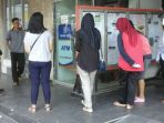 pencari-kerja-di-kantor-pos-indonesia-jalan-merdeka-palembang_20170923_143647.jpg
