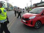 pengendara-yang-diputar-balik-di-km-14-palembang-banyuasin.jpg