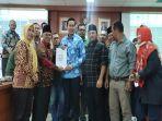 penyerahan-berkas-DOB-ke-Plt-Bup-Muara-Enim.jpg