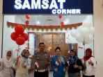 petugas-samsat-corner-opi-mall-palembang-ii_20170815_113709.jpg
