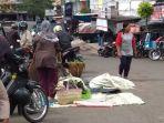 pkl-di-jalan-pedagang-kaki-lima-di-jalan-trip-yunus.jpg