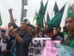 ratusan-kader-hmi-cabang-palembang-melakukan-aksi-protes_20160509_131609.jpg