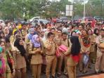 ribuan-tenaga-kerja-sukarela-tks-di-kabupaten-oku-timur_20151030_101320.jpg