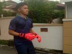 royhan-kiper-muda-sriwijaya-fc-sedang-latihan.jpg