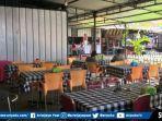 salah-satu-tempat-makan-di-kota-pagaralam-yang-sangat-sepi-pembeli.jpg