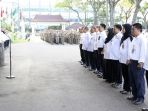 sekretaris-daerah-provinsi-sumsel-nasrun-umar-apel-hari-pertama-masuk-kerja-lebaran_20180621_110423.jpg