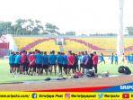 skuat-sriwijaya-fc-di-stadion-gelora-sriwijaya-jakabaring-palembang.jpg