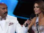 steve-harvey-dan-miss-kolombia-ariadna-guttierez_20160112_080046.jpg