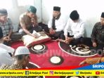suasana-pembacaan-barzanji-dalam-suatu-marhabah-anak_20180113_112850.jpg