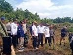 Menteri ESDM Bahlil Pastikan Akhir November Legalisasi Pengelolaan Sumur Rakyat di Muba Selesai