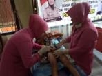 sunatan-massal-polsek-sungai-keruh_20180609_195410.jpg