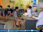 tahanan-yang-dilakukan-rapid-test-di-polda-sumsel.jpg