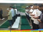 tarawih-di-hari-kelima-puasa-ramadan-1429-h-di-emilia-hotel-palembang_20180522_110838.jpg