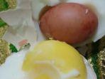 telur-berisi-telur.jpg
