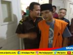 terdakwa-yogi-19-pelaku-pembunuhan-sopir-taksi-online_20180925_172420.jpg