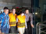 tersangka-suap_20160918_051433.jpg