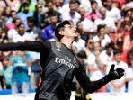 thibaut-courtois-saat-diperkenalkan-sebagai-kiper-real-madrid-09082018.jpg
